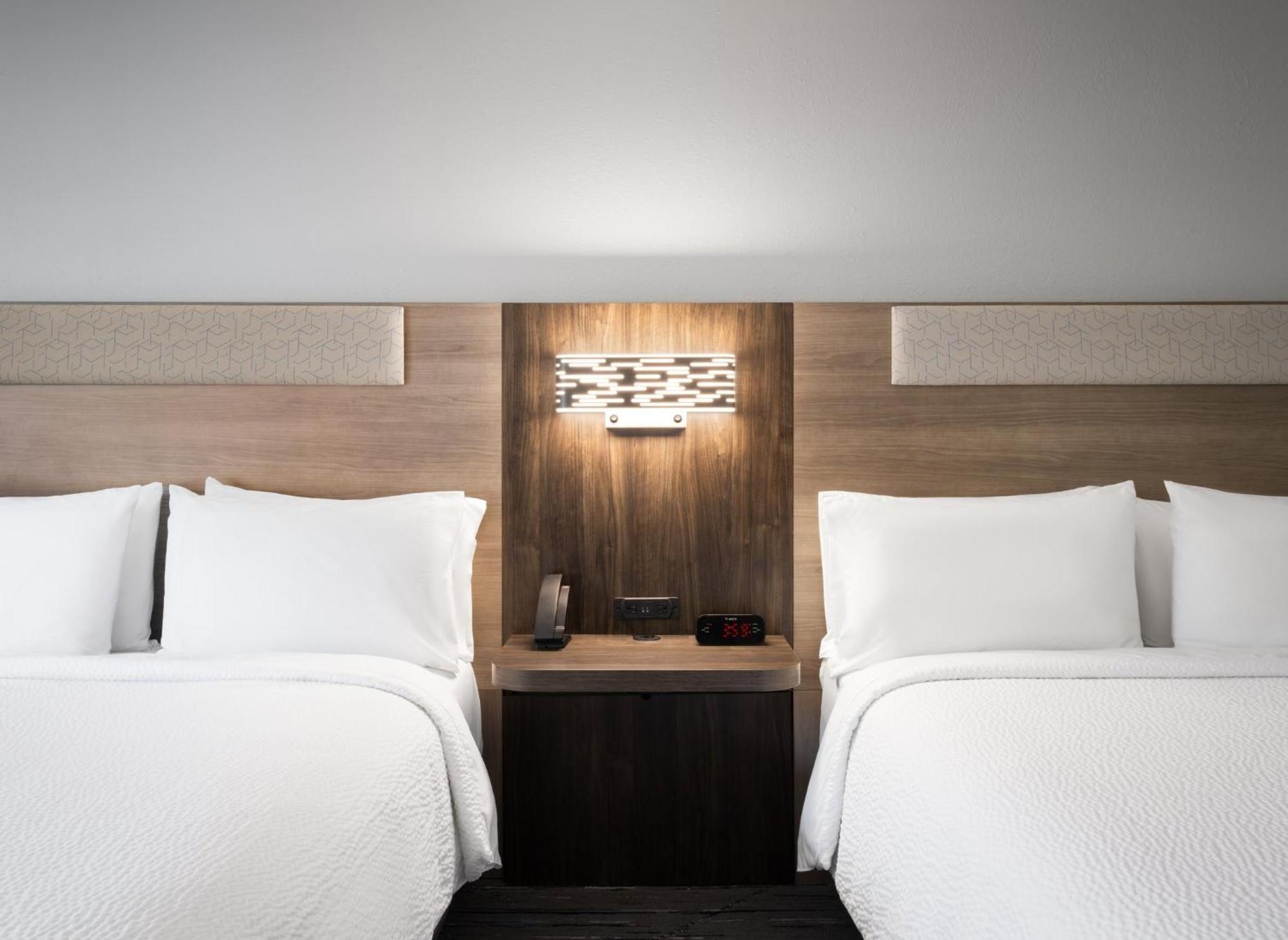 Holiday Inn Express Indianapolis Airport By Ihg Plainfield Dış mekan fotoğraf