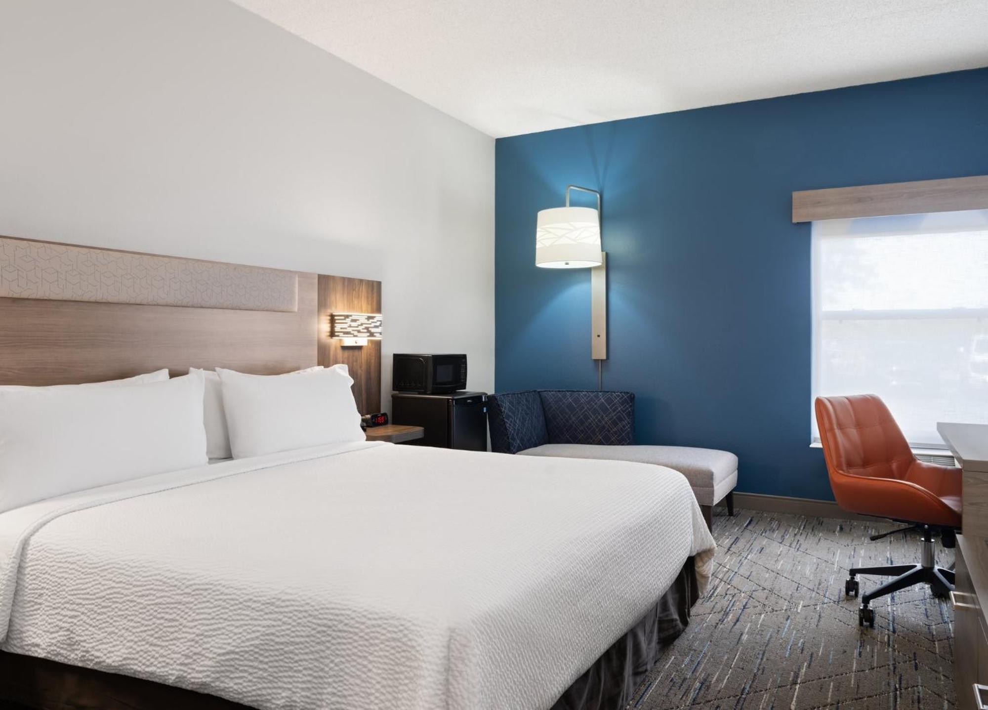 Holiday Inn Express Indianapolis Airport By Ihg Plainfield Dış mekan fotoğraf