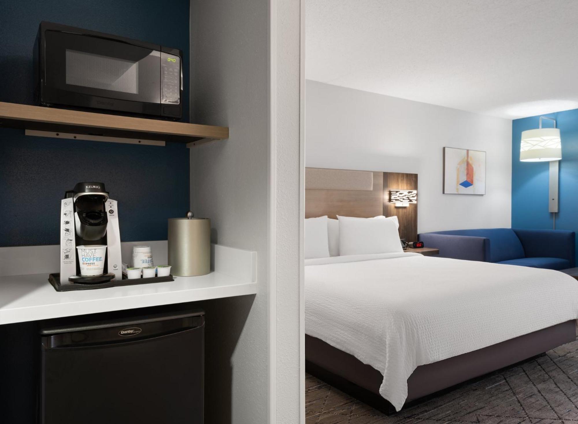 Holiday Inn Express Indianapolis Airport By Ihg Plainfield Dış mekan fotoğraf